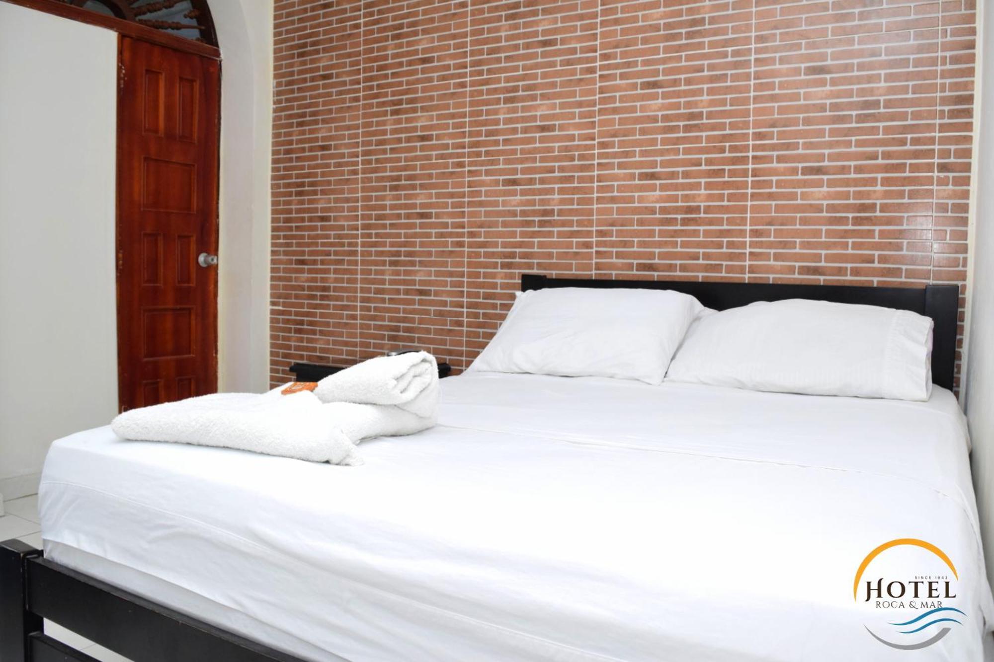 Hotel Roca & Mar Санта-Марта Экстерьер фото